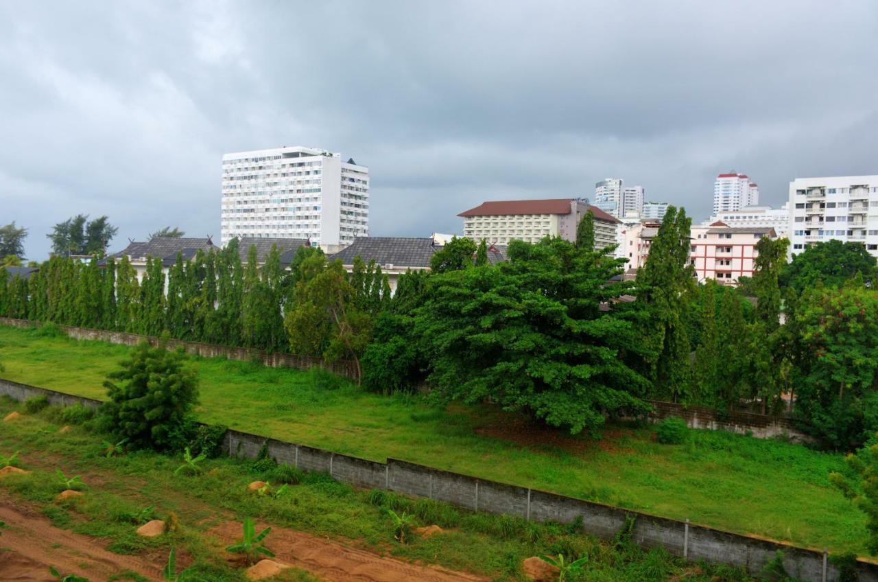 The Gallery Studios Джомтьен Экстерьер фото